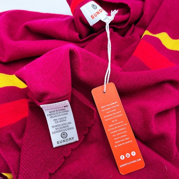 🆕{SUNDRY} Berry Cashmere Blend Crew Neck Sweater - Picture 10 of 16